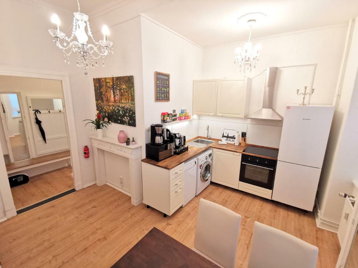 Kvh By Rockchair Apartments L Superhost Status L Boxspringbett Am Schloss Charlottenburg Welcomes You! Berlin Exteriör bild