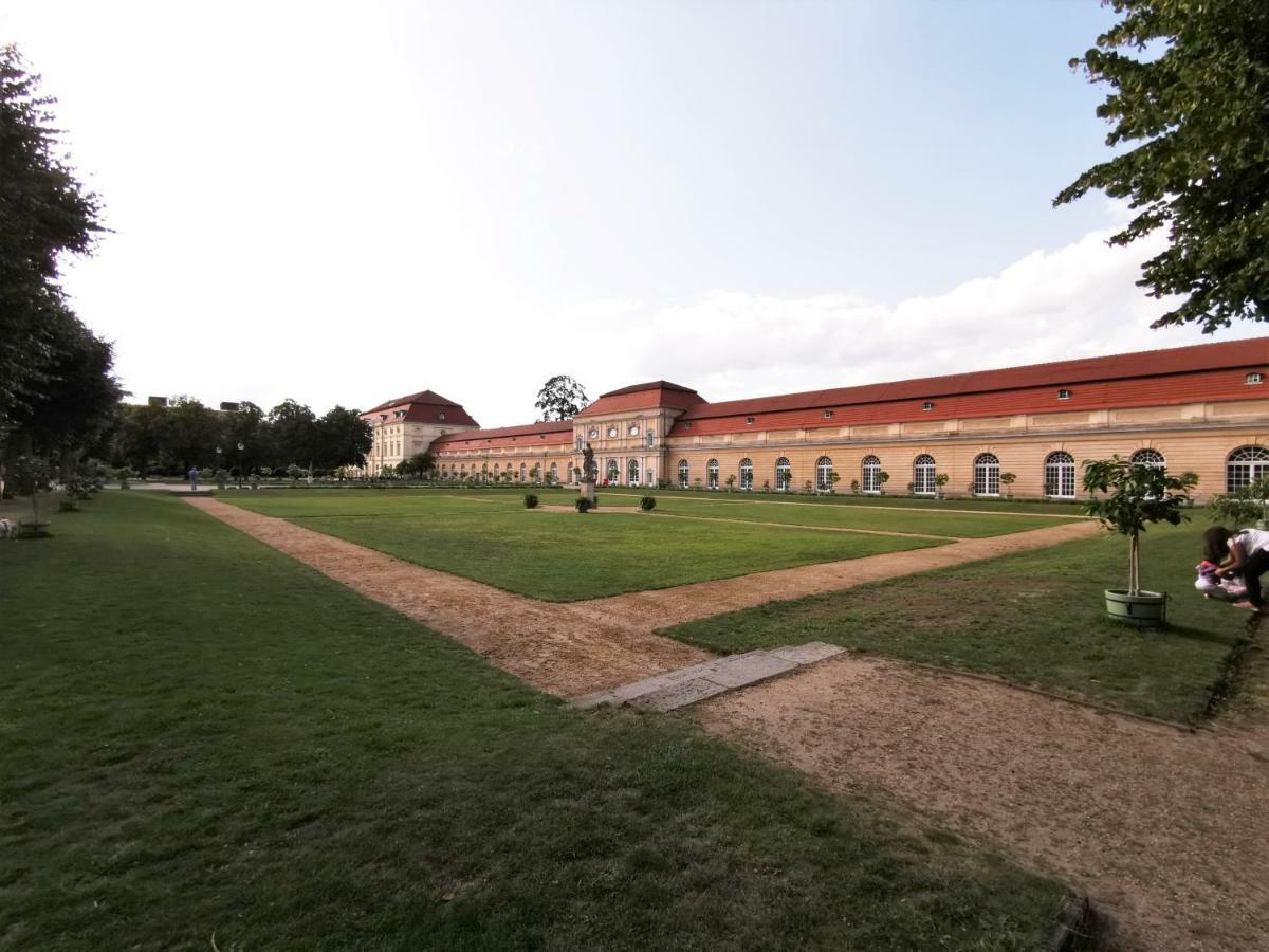 Kvh By Rockchair Apartments L Superhost Status L Boxspringbett Am Schloss Charlottenburg Welcomes You! Berlin Exteriör bild